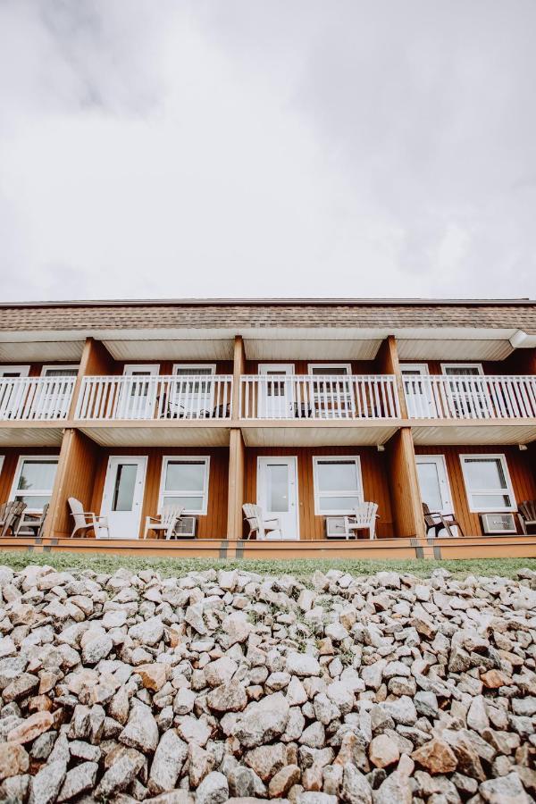La Place Rendez-Vous Hotel Fort Frances Exteriér fotografie